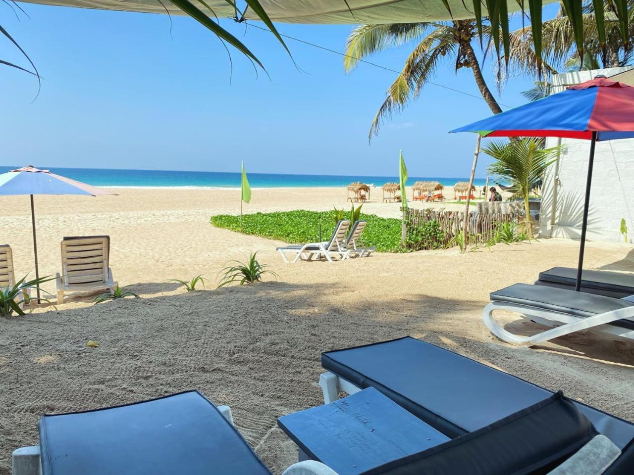 Josan Villa With A Glorious Beach And Sea View Habaraduwa Central Esterno foto
